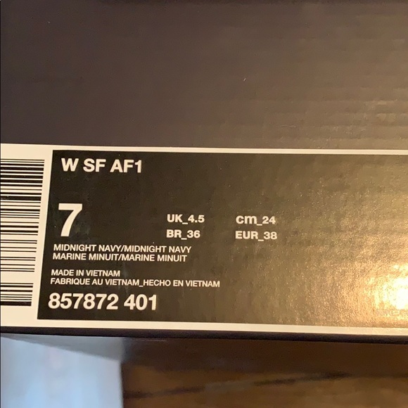 W SF AF1 size 7 - Picture 5 of 5